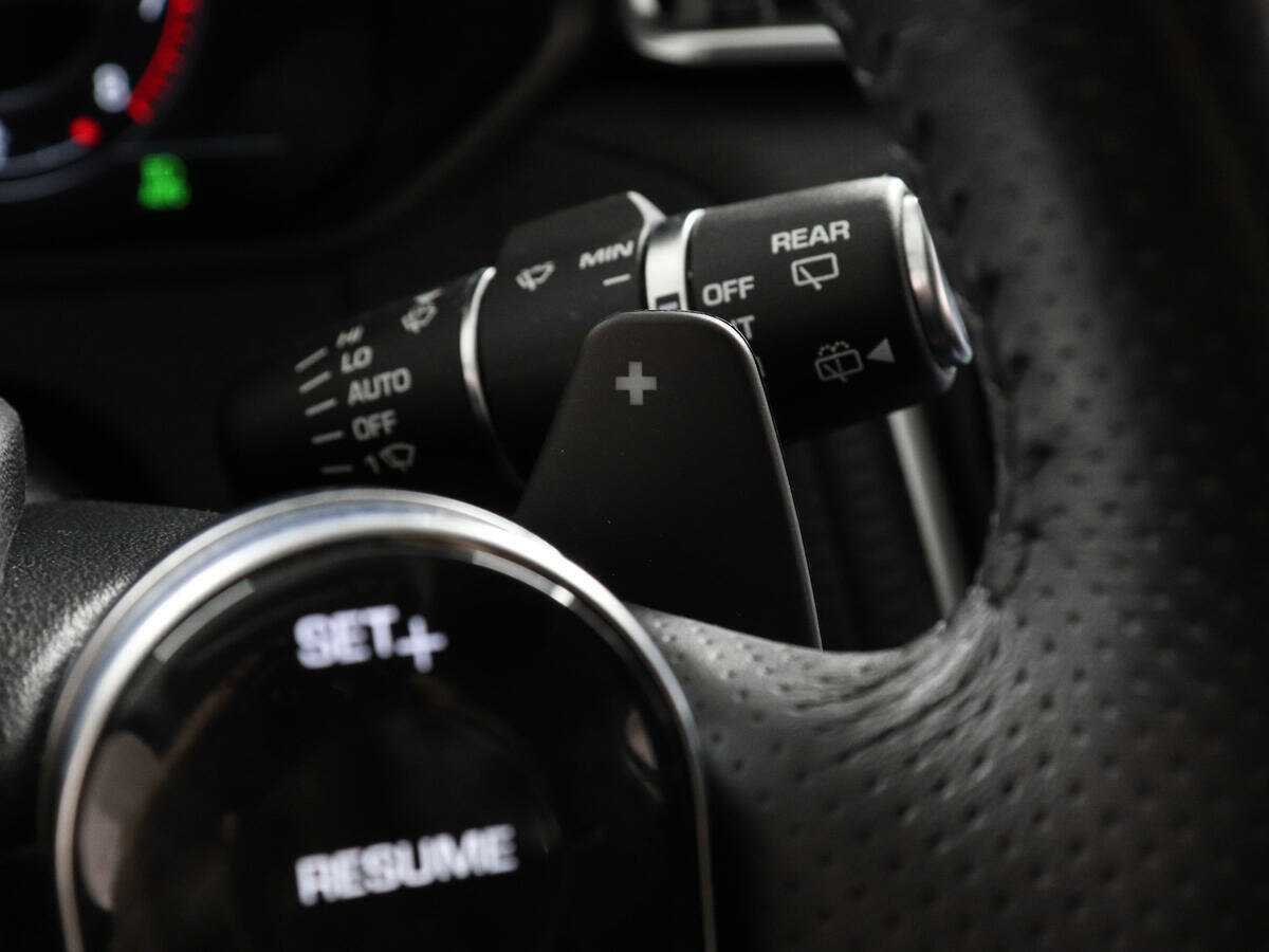 Купить Land Rover Range Rover Velar, 2019, 93 728 км, фото №16