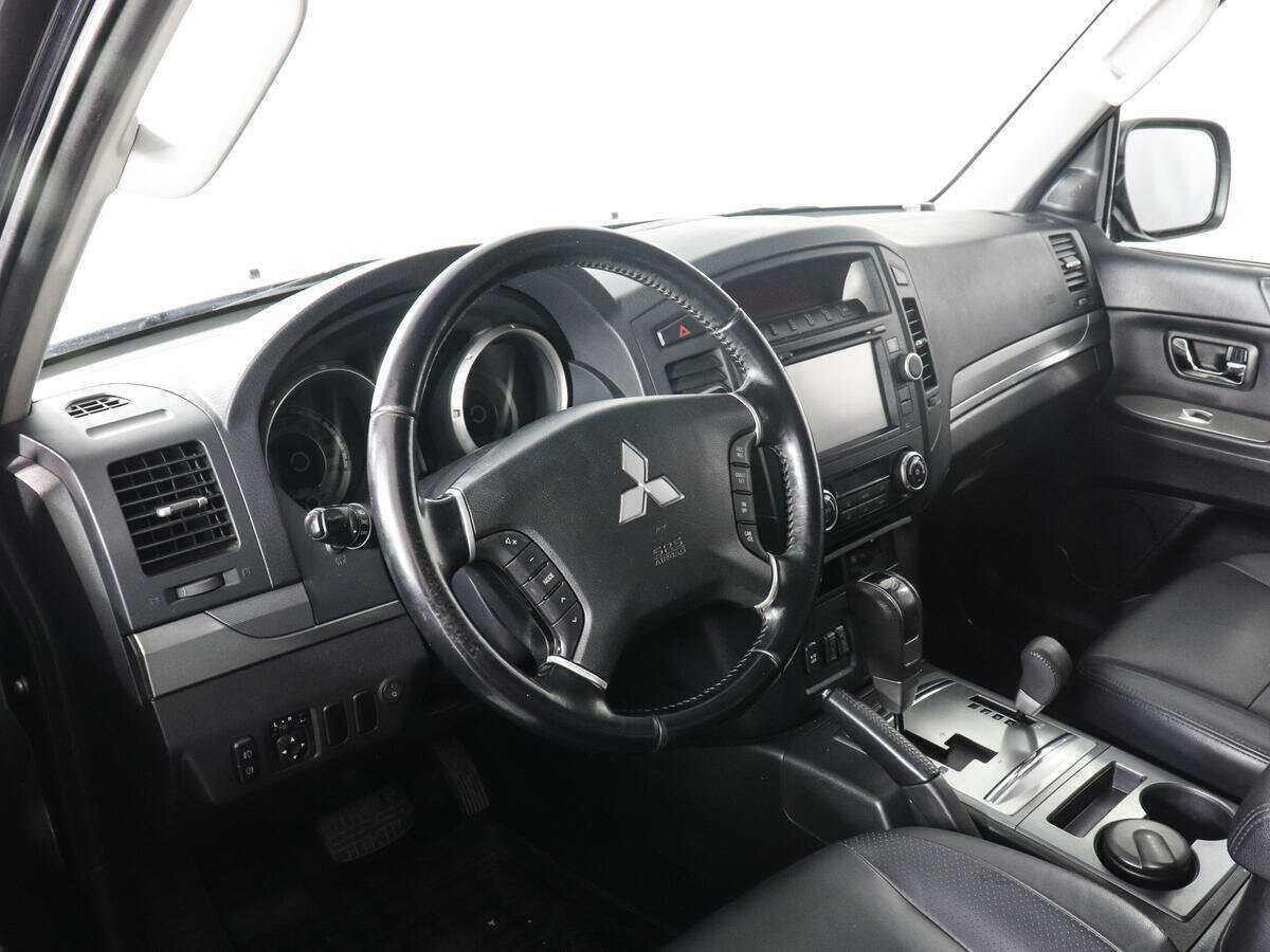 Купить Mitsubishi Pajero, 2011, 175 595 км, фото №9