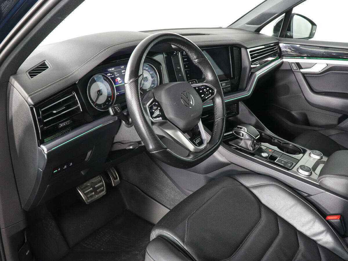 Купить Volkswagen Touareg, 2021, 108 611 км, фото №9
