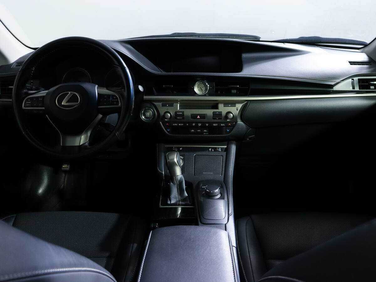 Купить Lexus ES 200, 2016, 123 000 км, фото №12