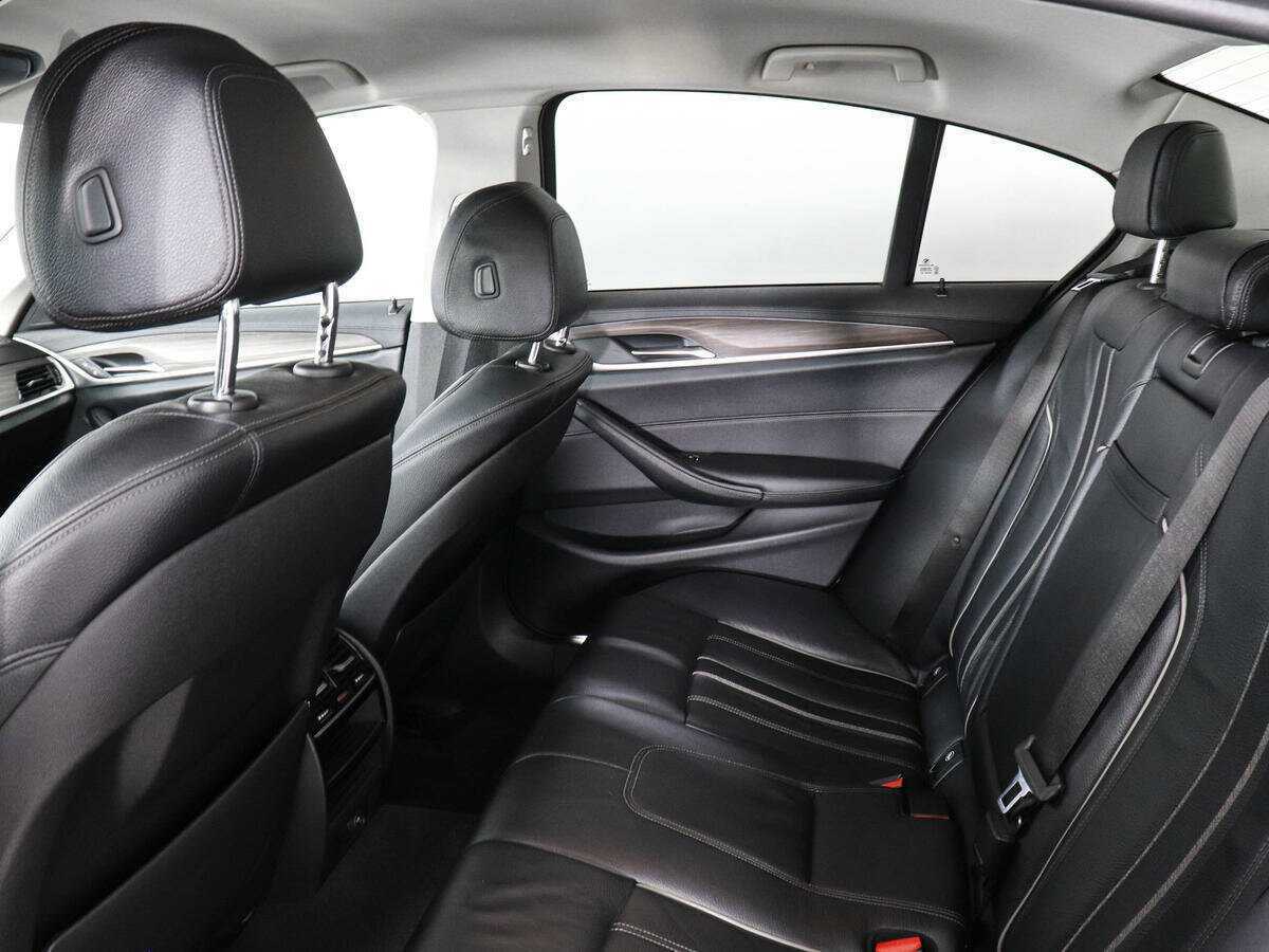 Купить BMW 5 серии 520d xDrive, 2017, 72 683 км, фото №14