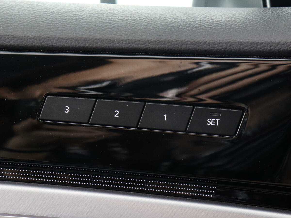 Купить Volkswagen Touareg, 2020, 78 390 км, фото №15