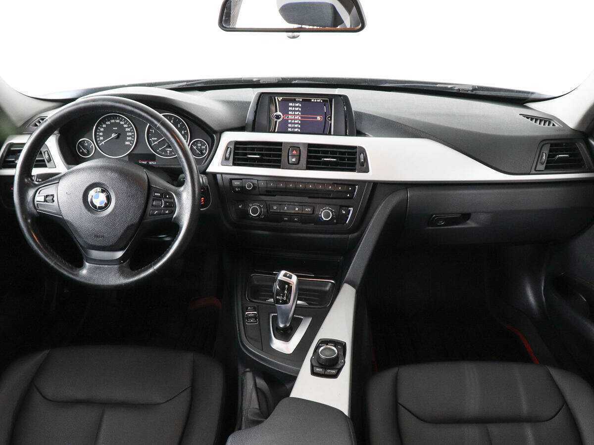 Купить BMW 3 серии 320i, 2013, 217 843 км, фото №11