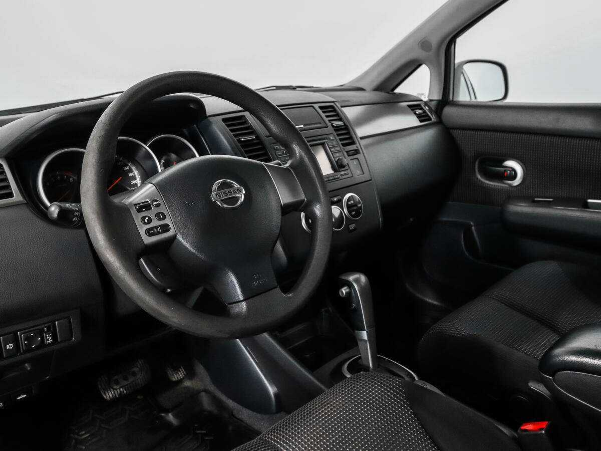 Купить Nissan Tiida, 2010, 274 743 км, фото №9