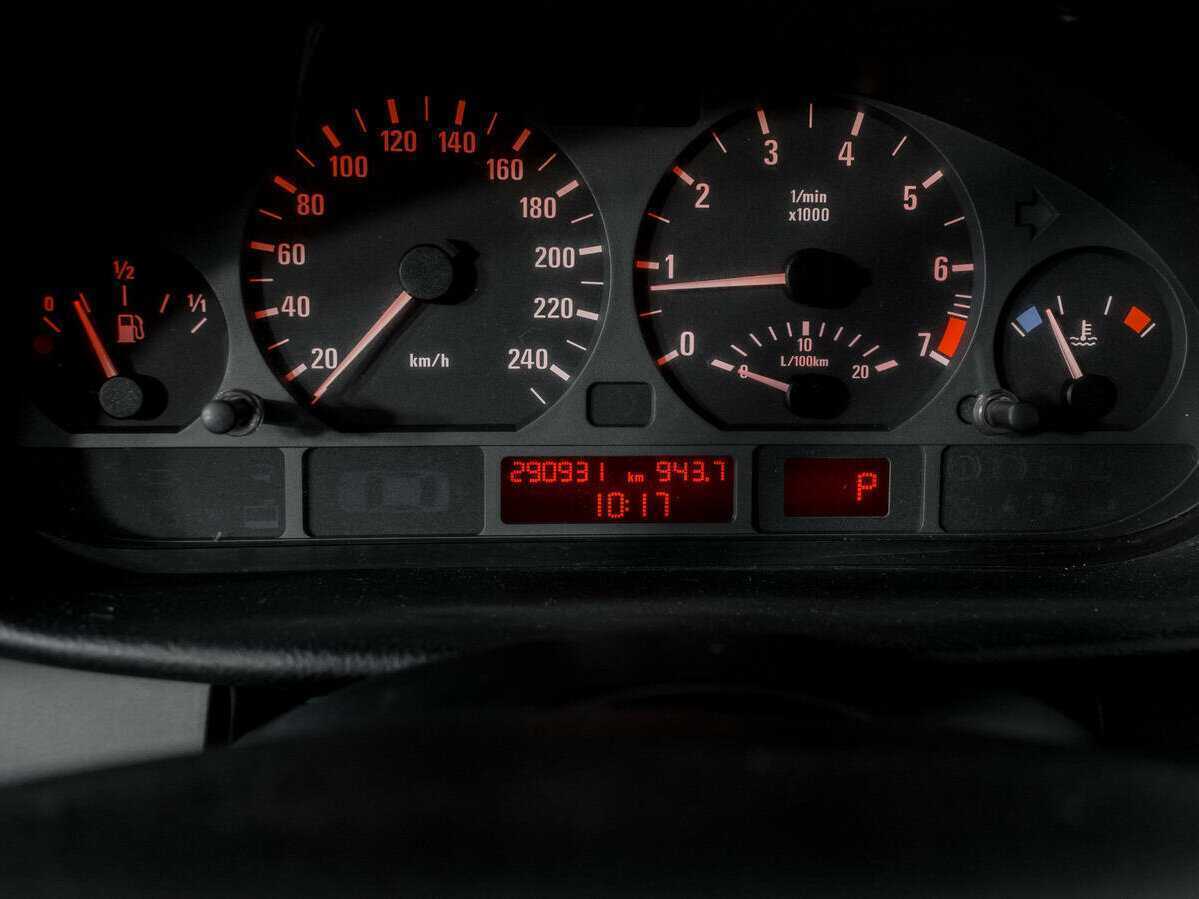 Купить BMW 3 серии 316i, 2004, 290 874 км, фото №11