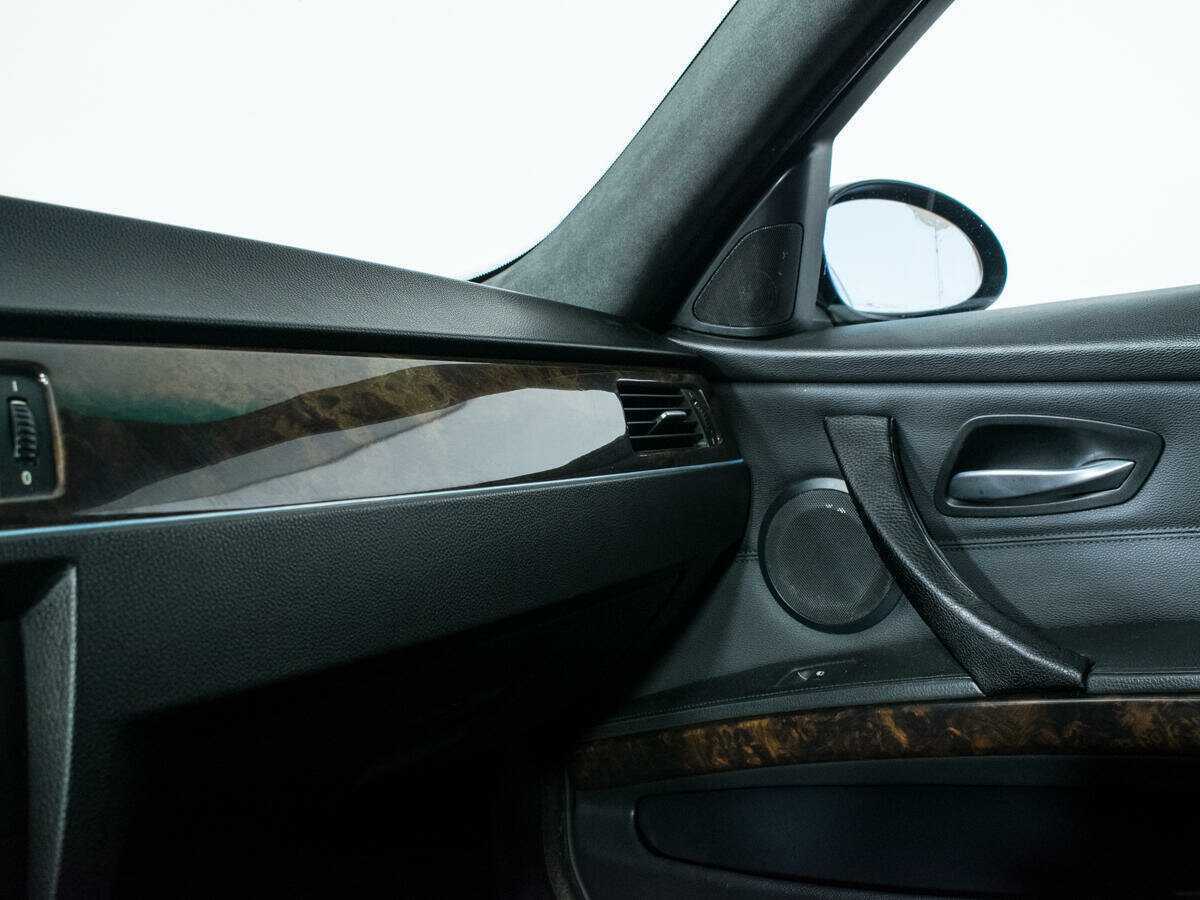 Купить BMW 3 серии 325i, 2005, 352 029 км, фото №16