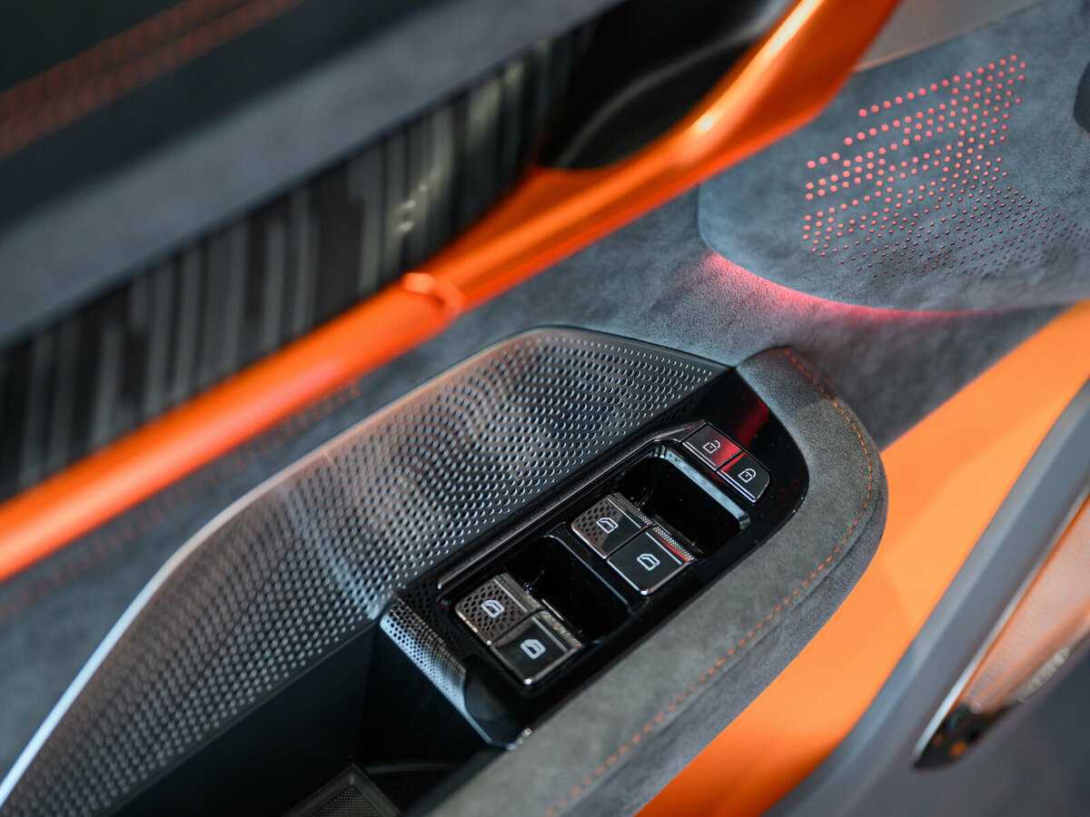 Купить Zeekr 001 100 kWh, 2023, 9 км, фото №37