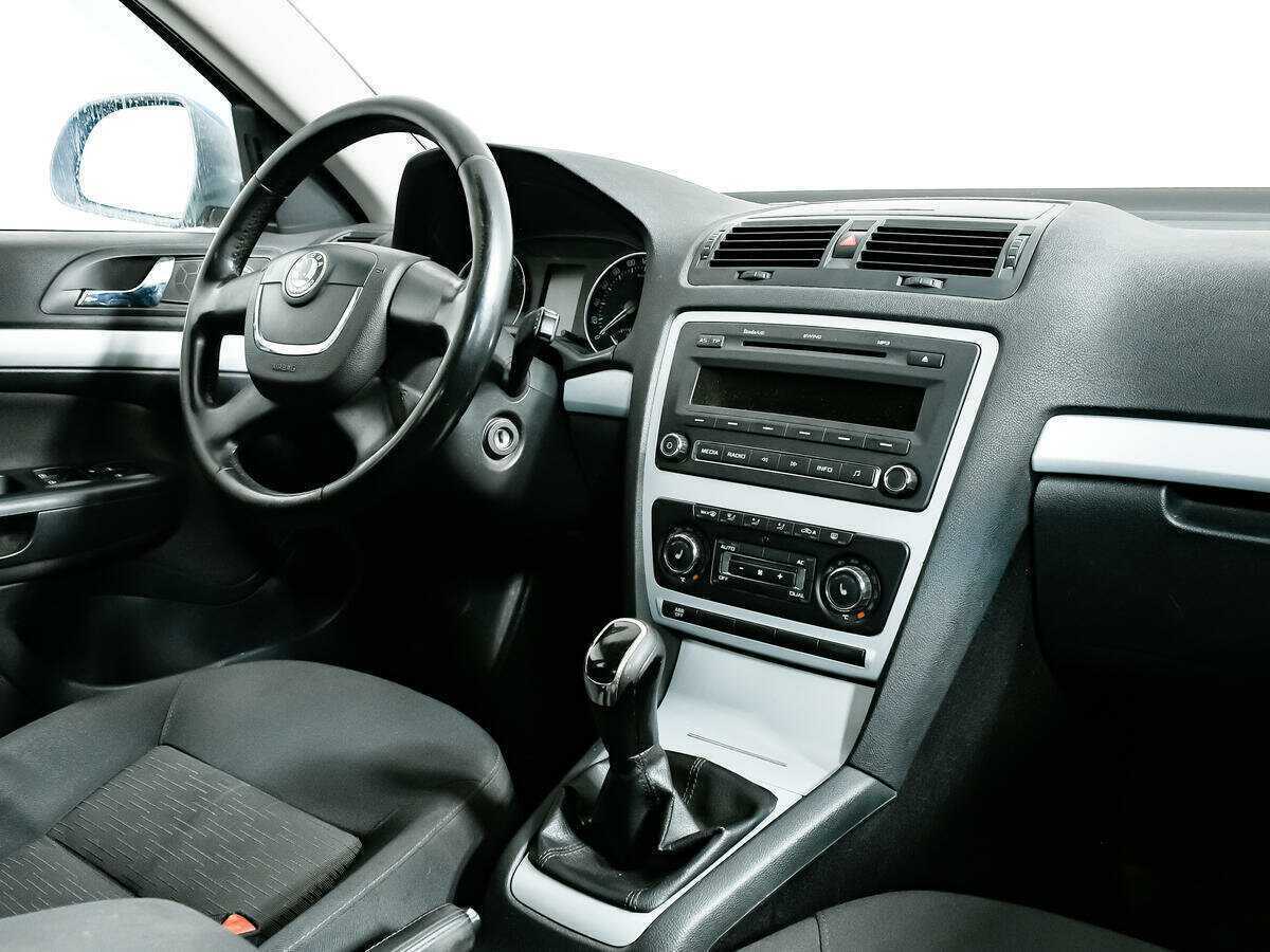 Купить Skoda Octavia, 2011, 174 335 км, фото №9