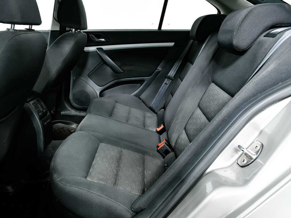 Купить Skoda Octavia, 2011, 174 335 км, фото №12