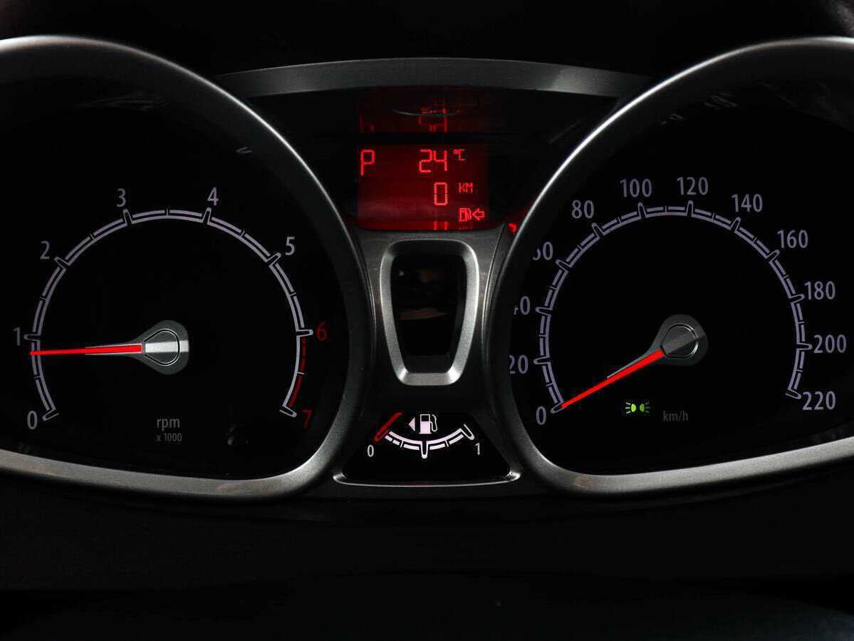 Купить Ford Fiesta, 2010, 130 645 км, фото №7