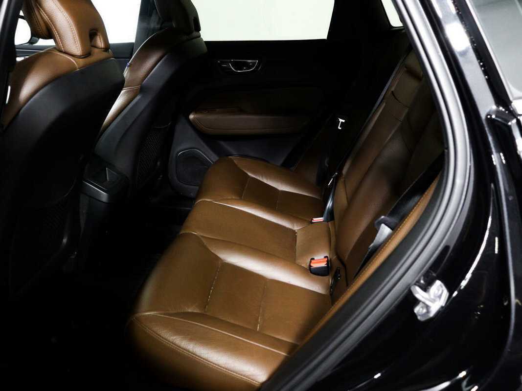 Купить Volvo XC60, 2019, 113 077 км, фото №10
