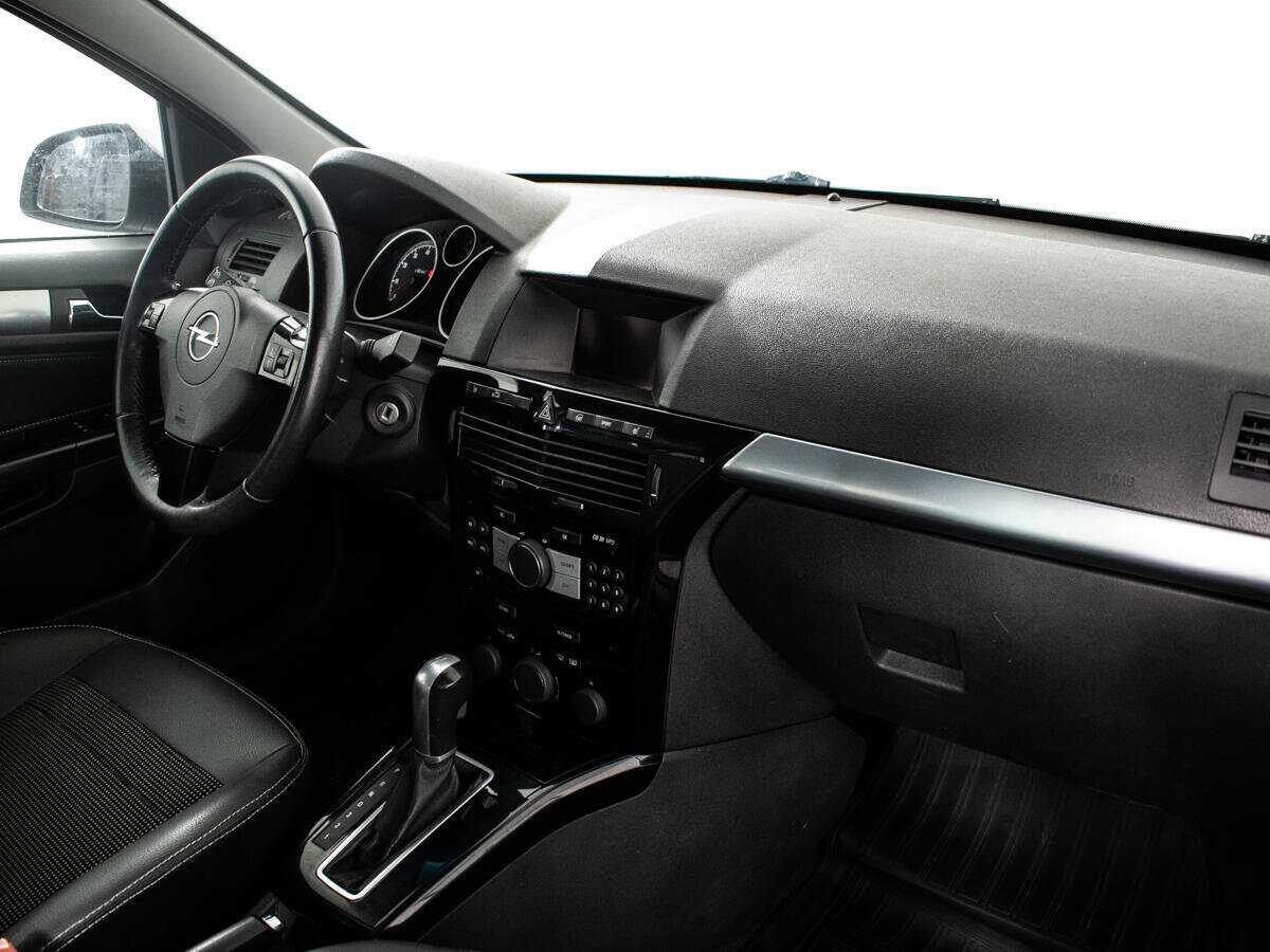 Купить Opel Astra, 2010, 127 186 км, фото №9