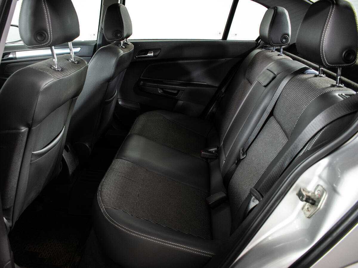 Купить Opel Astra, 2010, 127 186 км, фото №10
