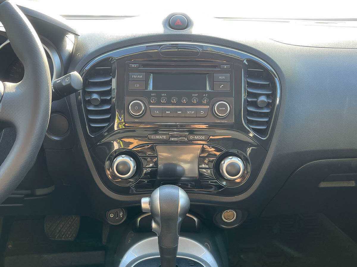 Купить Nissan Juke, 2011, 127 000 км, фото №14