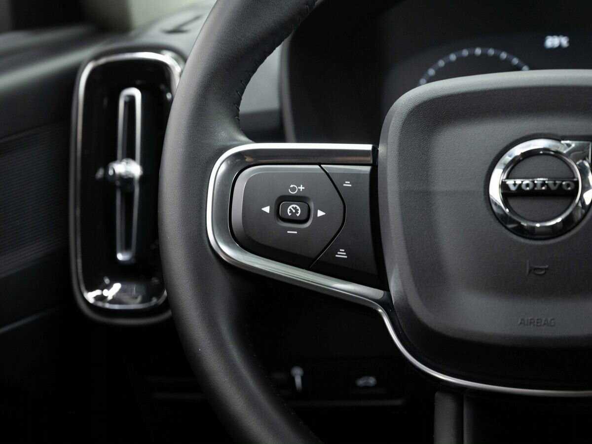 Купить Volvo XC40, 2018, 32 515 км, фото №17