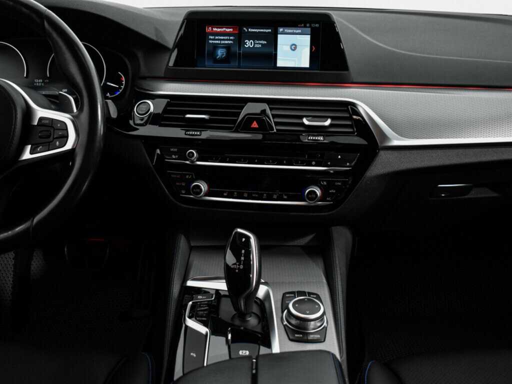 Купить BMW 5 серии 520d xDrive, 2019, 84 769 км, фото №14