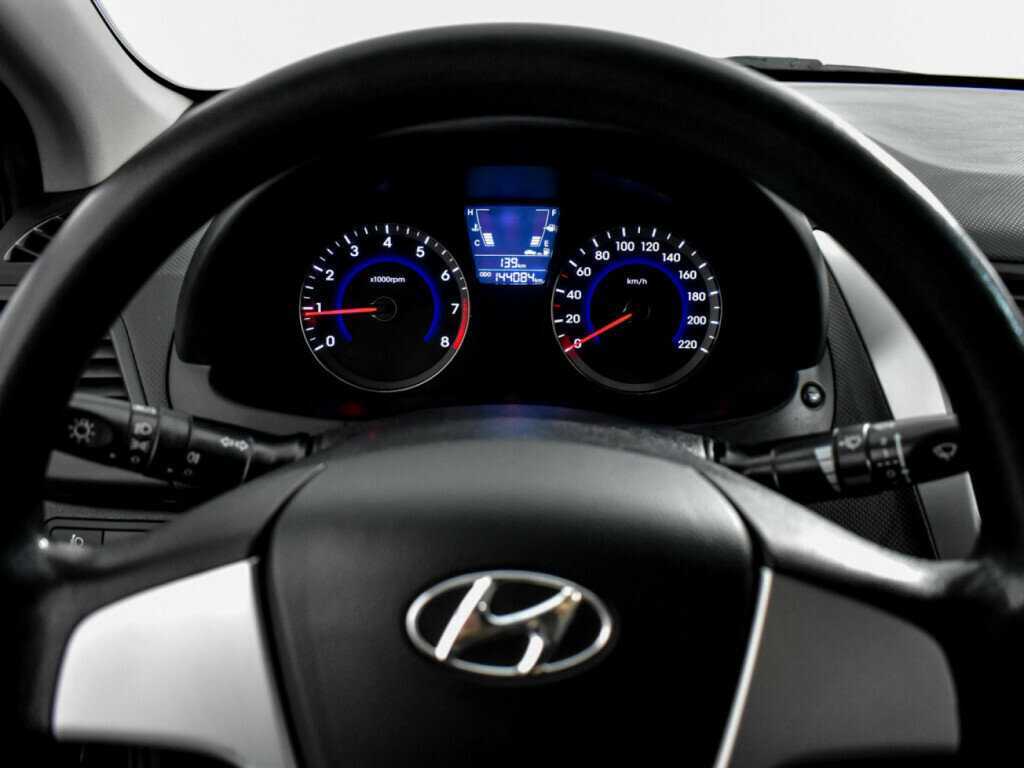 Купить Hyundai Solaris, 2011, 144 082 км, фото №14