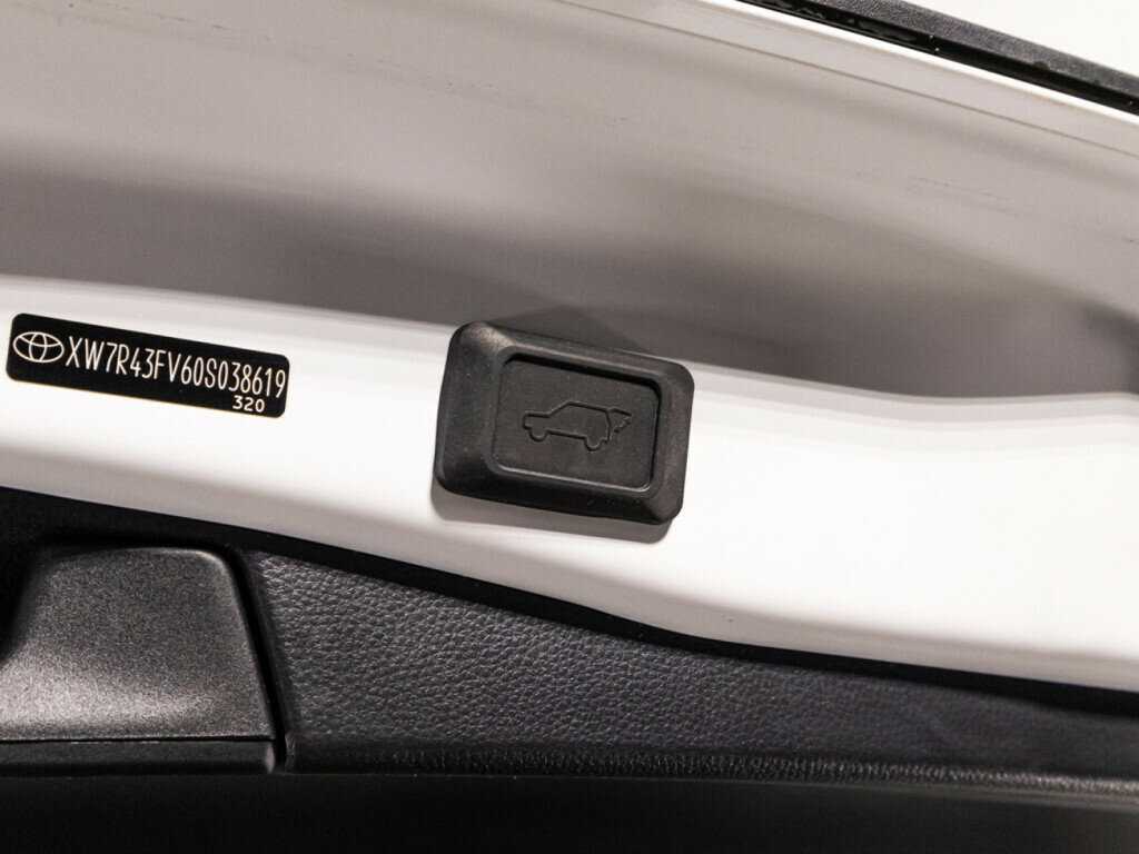 Купить Toyota RAV4, 2021, 51 312 км, фото №15