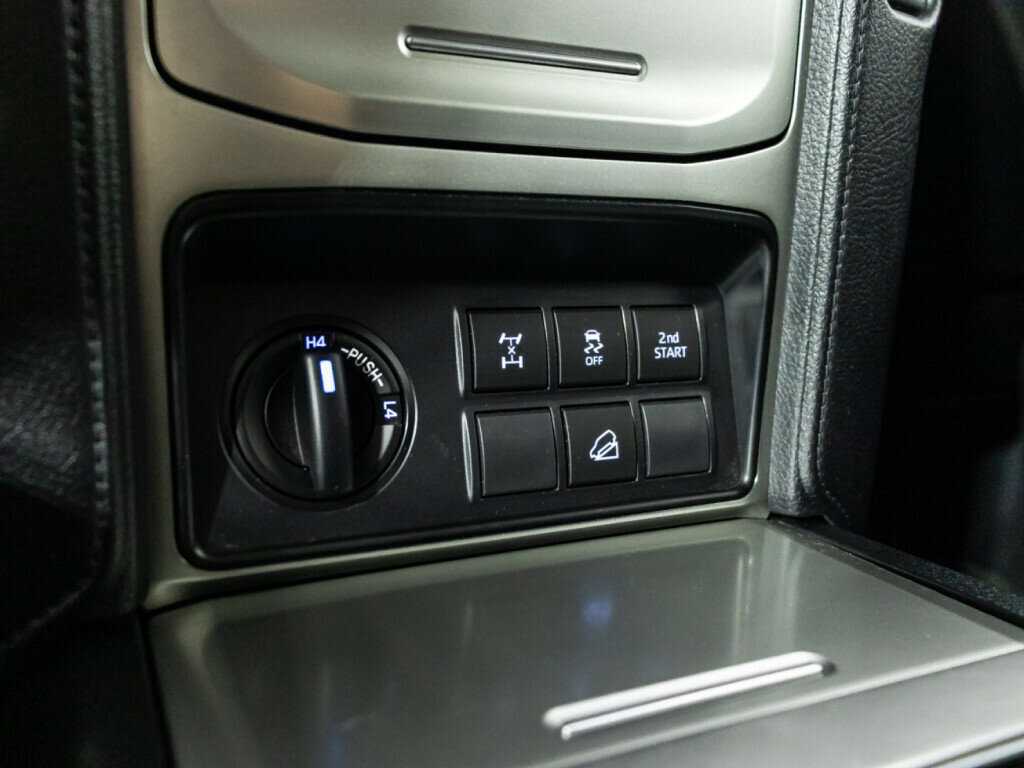 Купить Toyota Land Cruiser Prado, 2019, 24 641 км, фото №16