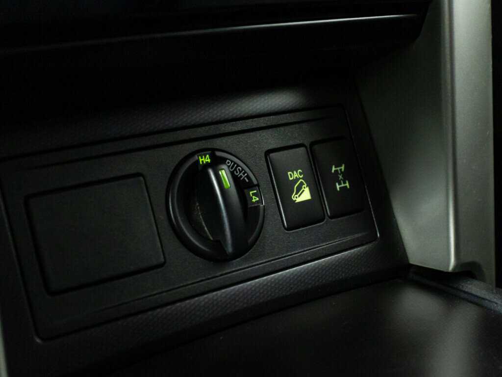 Купить Toyota Land Cruiser Prado, 2011, 125 265 км, фото №17