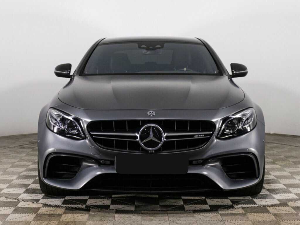 Mercedes-Benz E-Класс AMG