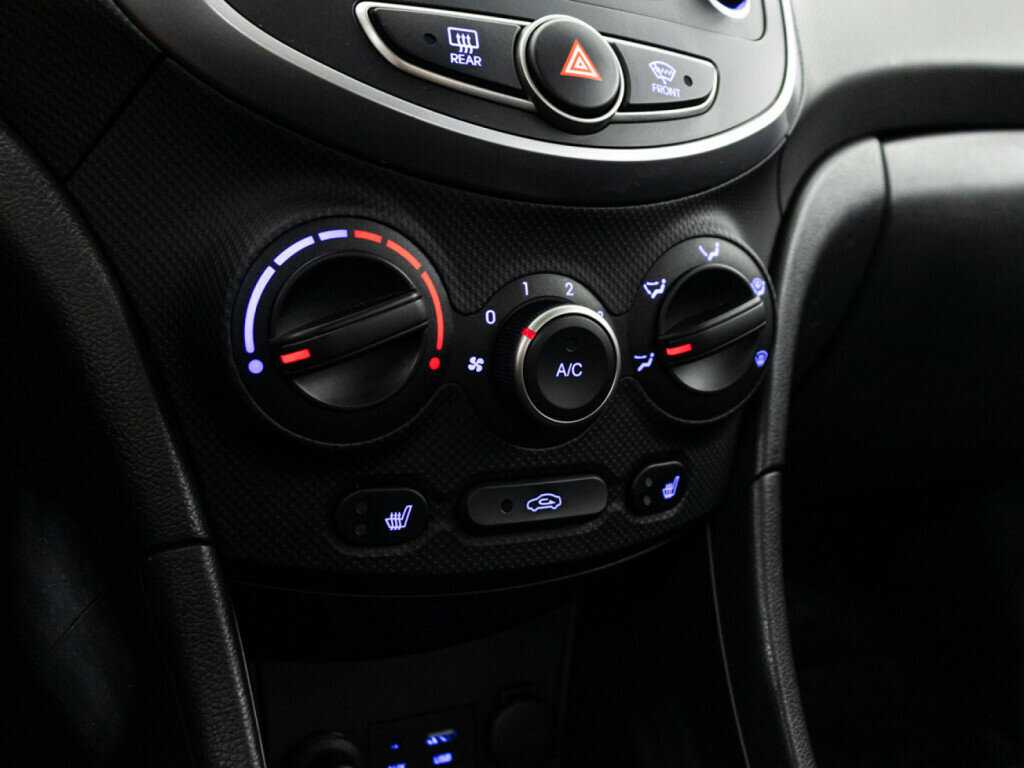 Купить Hyundai Solaris, 2016, 160 973 км, фото №16