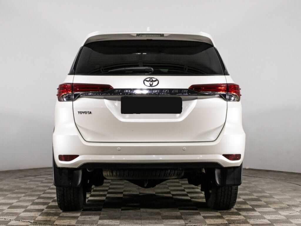 Купить Toyota Fortuner, 2019, 69 233 км, фото №5