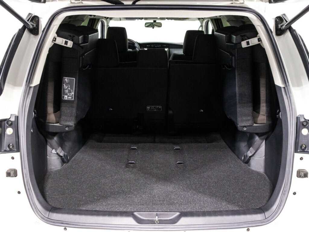 Купить Toyota Fortuner, 2019, 69 233 км, фото №13