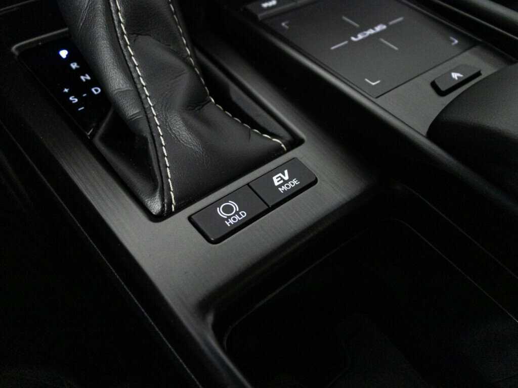 Купить Lexus ES 300h, 2020, 35 034 км, фото №21