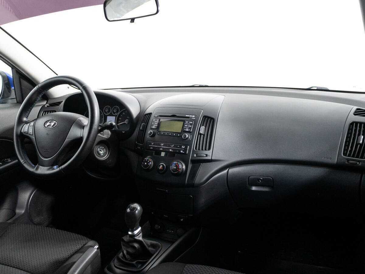 Купить Hyundai i30, 2010, 175 398 км, фото №9