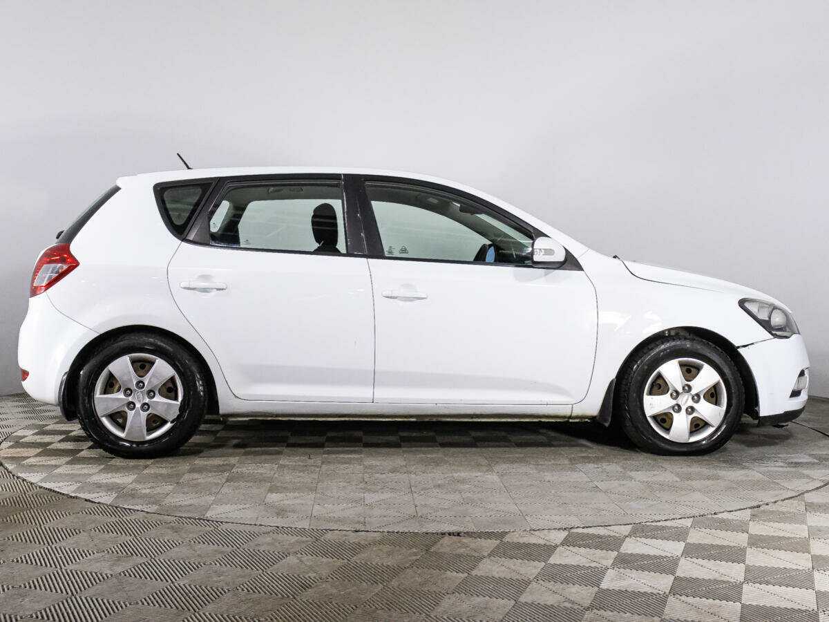 Купить Kia Ceed, 2011, 208 913 км, фото №4