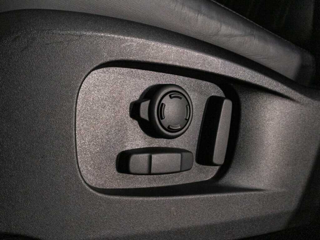 Купить Land Rover Defender 110, 2021, 76 500 км, фото №19