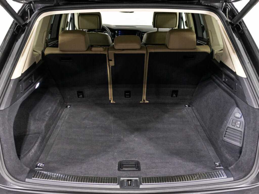 Купить Volkswagen Touareg, 2020, 92 975 км, фото №15
