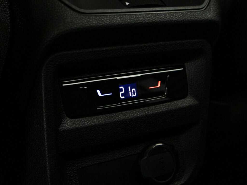 Купить Volkswagen Tiguan, 2021, 81 768 км, фото №18