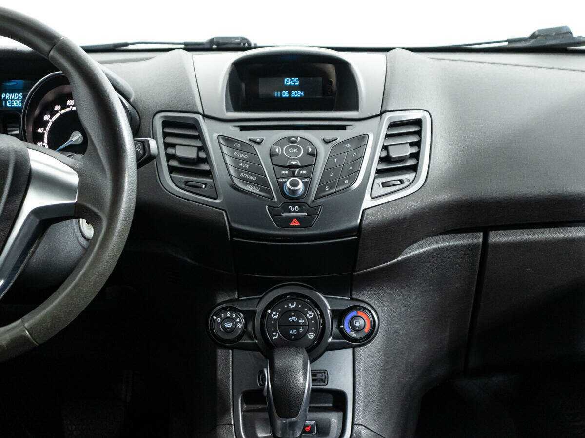 Купить Ford Fiesta, 2016, 112 325 км, фото №14