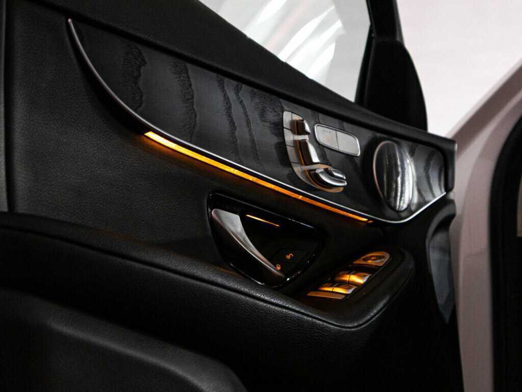 Купить Mercedes-Benz GLC Coupe 300, 2018, 116 243 км, фото №30