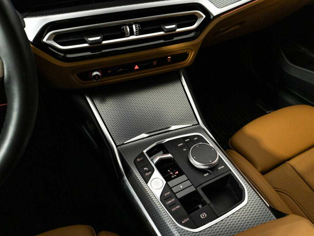 Купить BMW 3 серии 320i, 2023, 17 842 км, фото №18