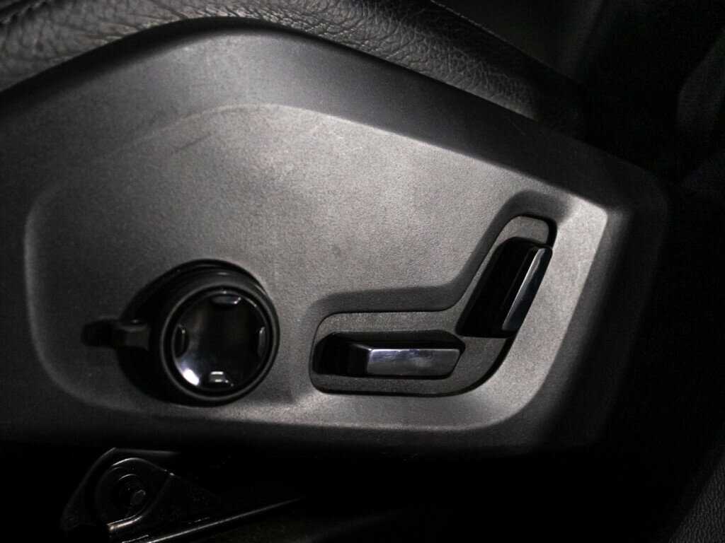 Купить Volvo XC60, 2019, 50 903 км, фото №23