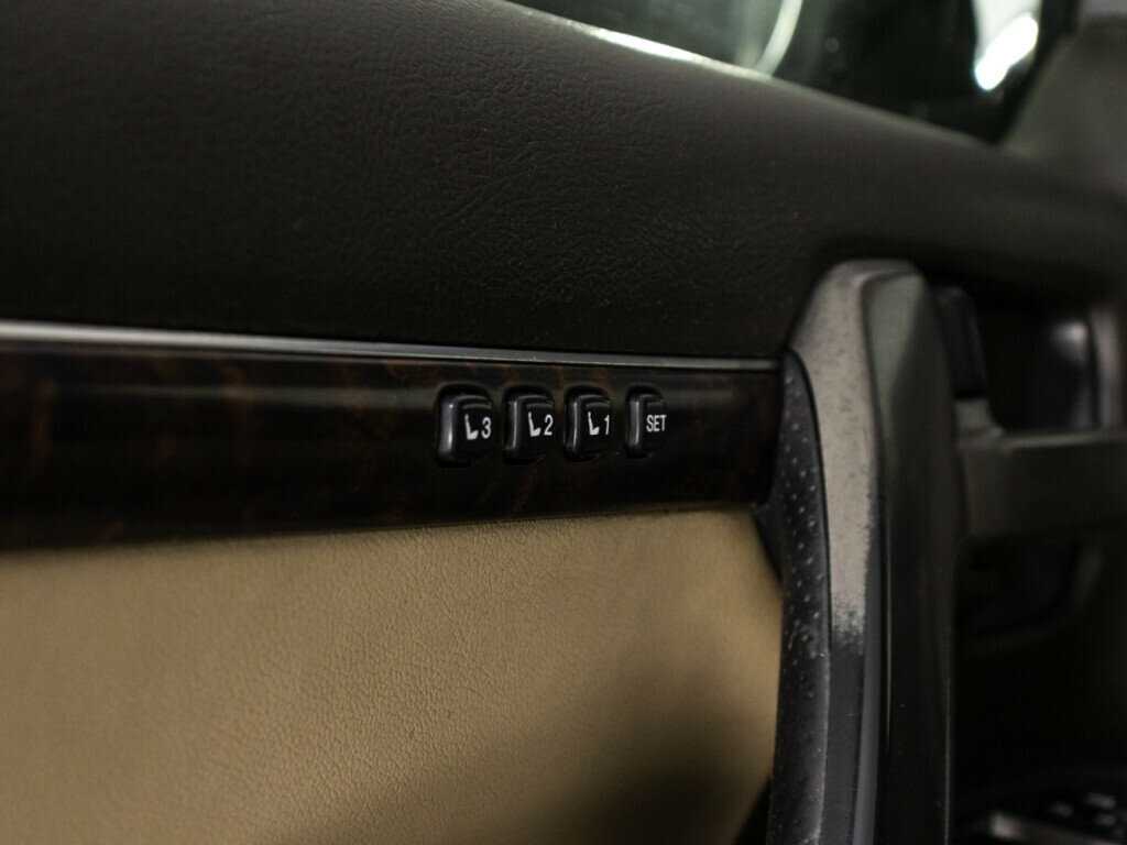 Купить Toyota Land Cruiser, 2010, 355 212 км, фото №15