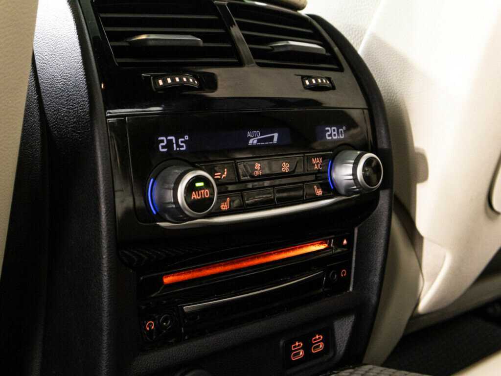 Купить BMW 5 серии 520d xDrive, 2020, 71 361 км, фото №22