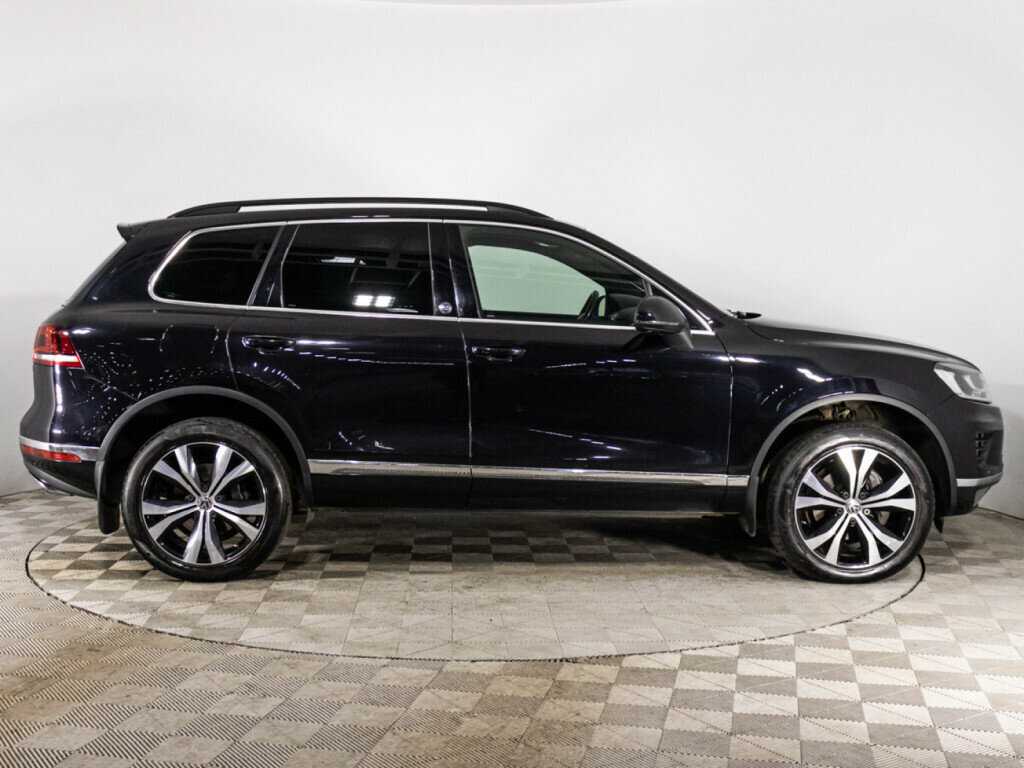 Купить Volkswagen Touareg, 2017, 121 810 км, фото №4