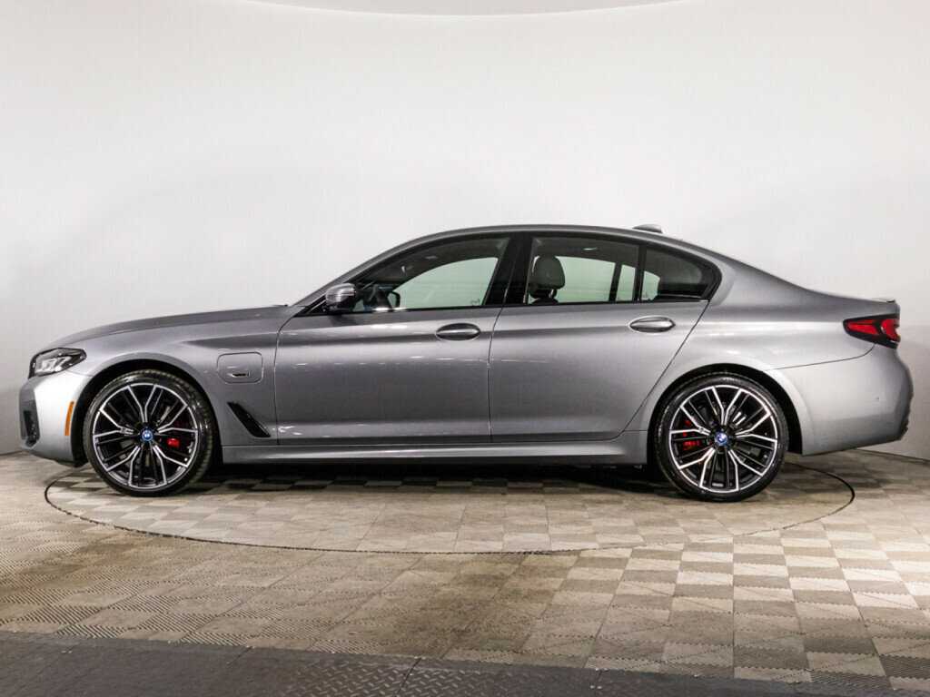 Купить BMW 5 серии 530e xDrive, 2022, 12 664 км, фото №8