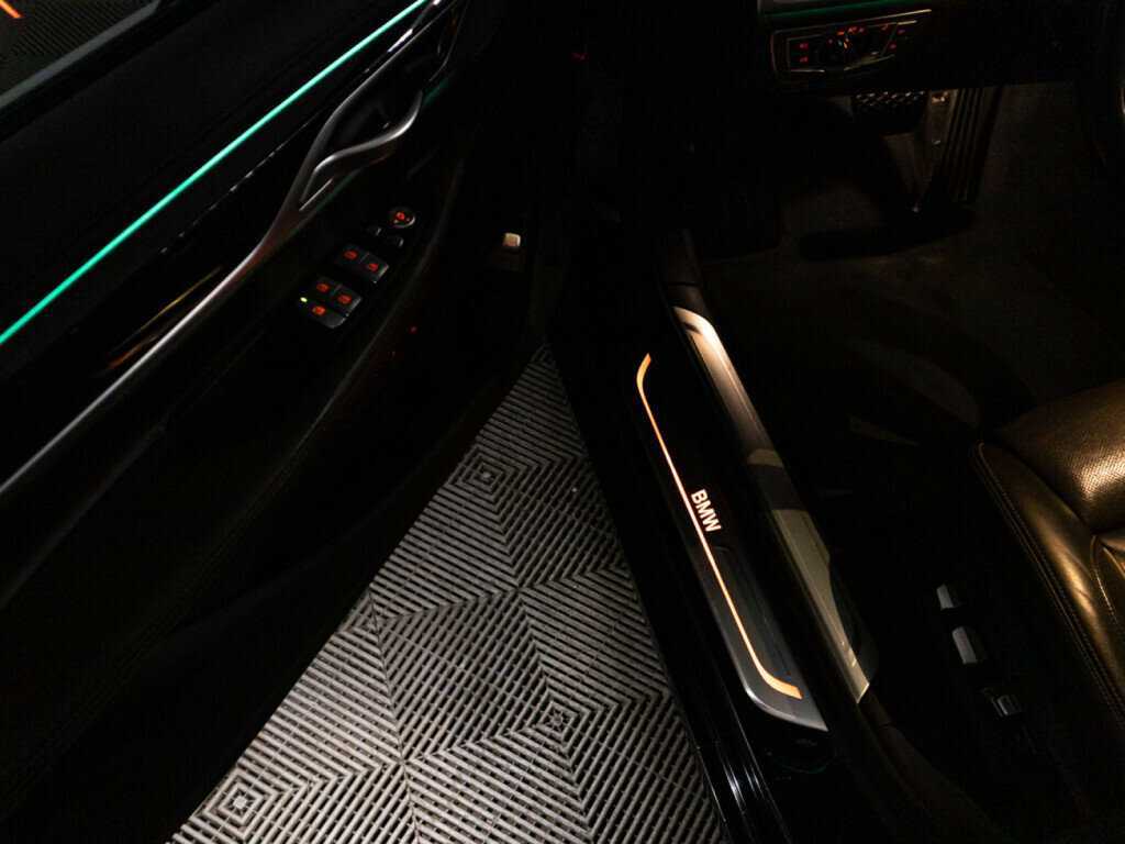 Купить BMW 7 серии 730d xDrive, 2018, 71 000 км, фото №26