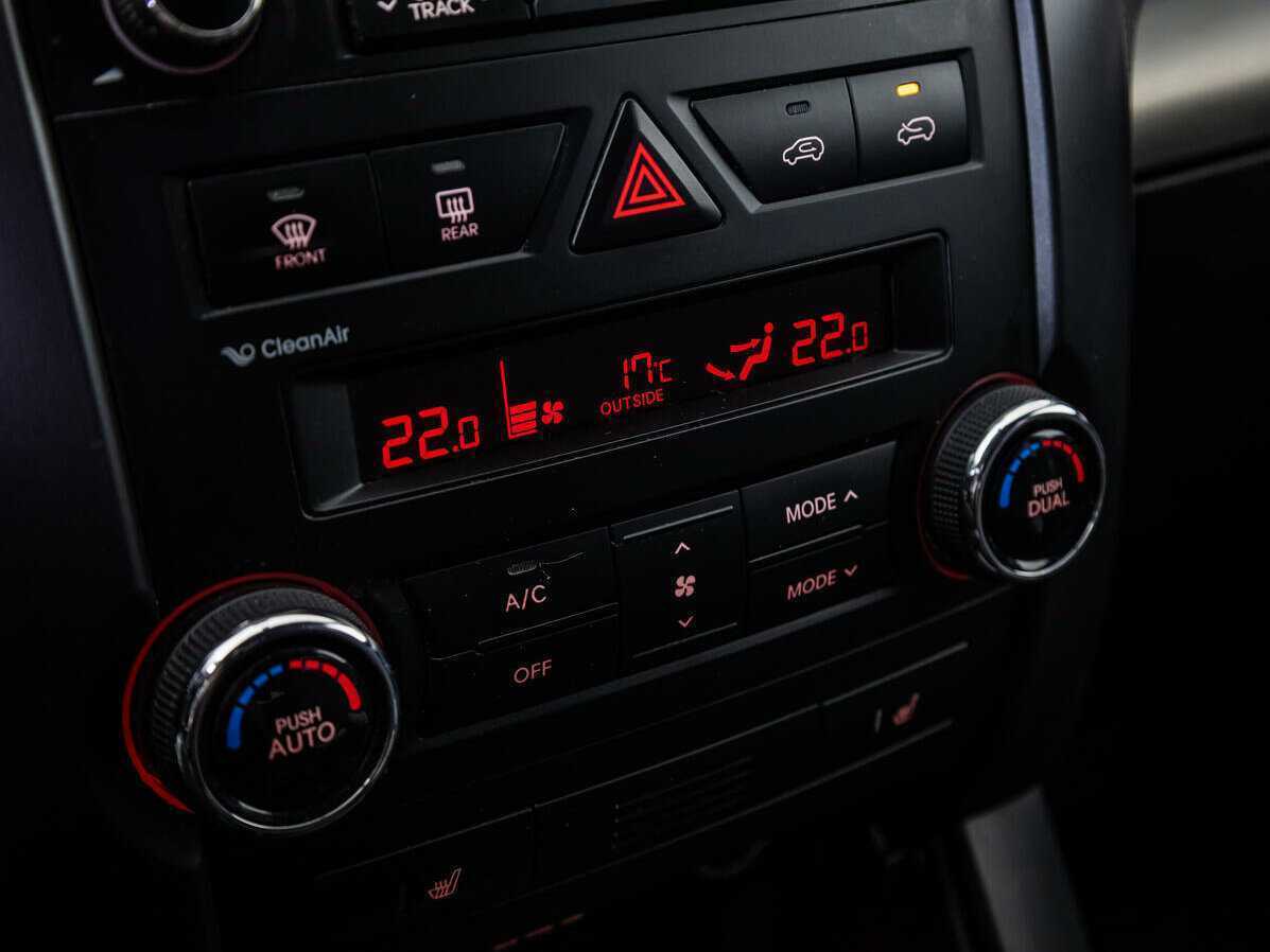 Купить Kia Sorento, 2010, 284 607 км, фото №12