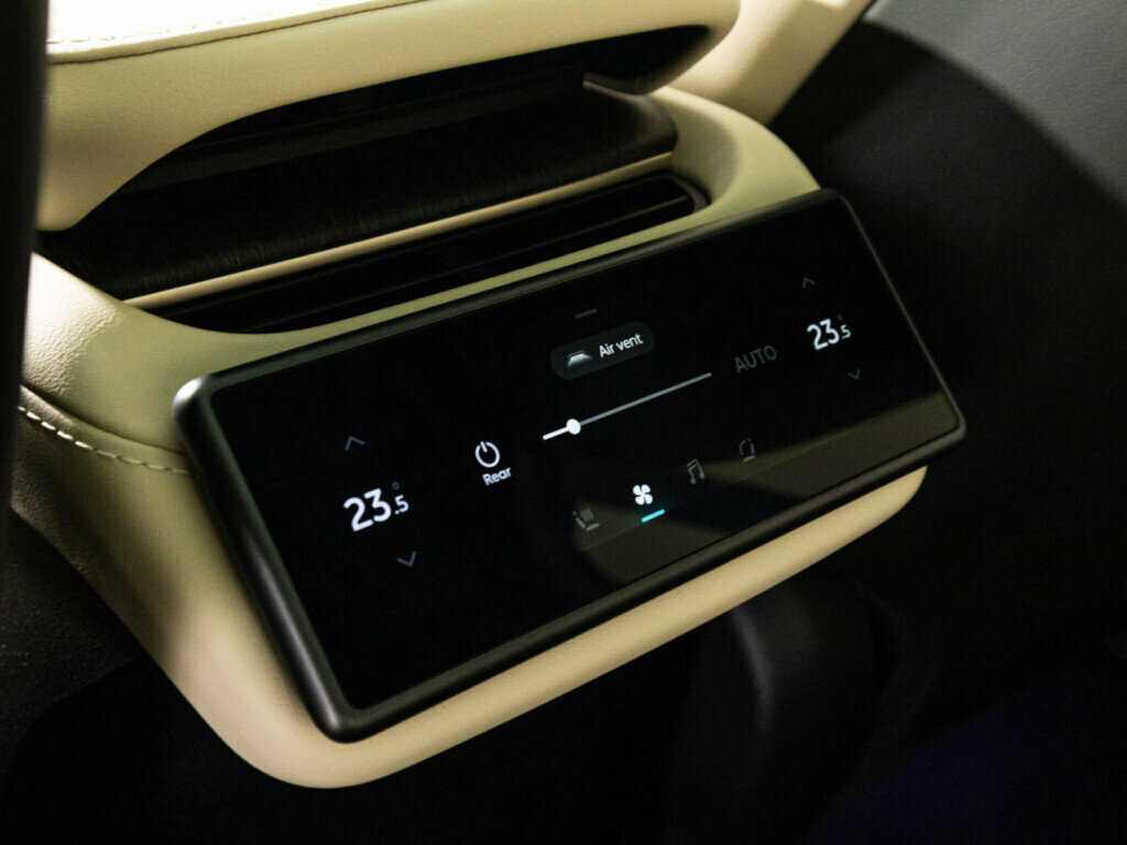 Купить Nio ES6 150 kWh, 2024, 2 950 км, фото №30