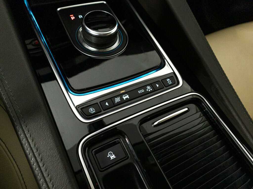 Купить Jaguar F-Pace, 2018, 76 223 км, фото №18
