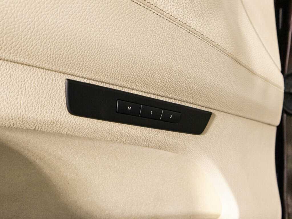 Купить BMW 5 серии Gran Turismo 530d xDrive, 2012, 223 327 км, фото №23