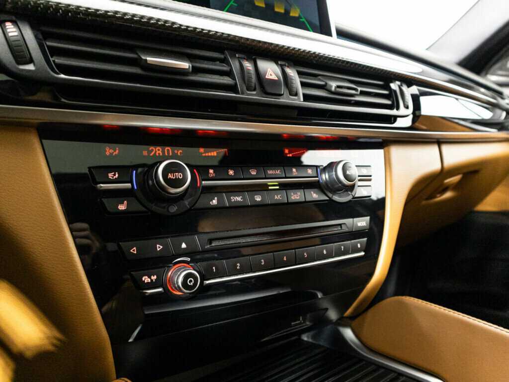 Купить BMW X6 40d, 2018, 170 715 км, фото №16