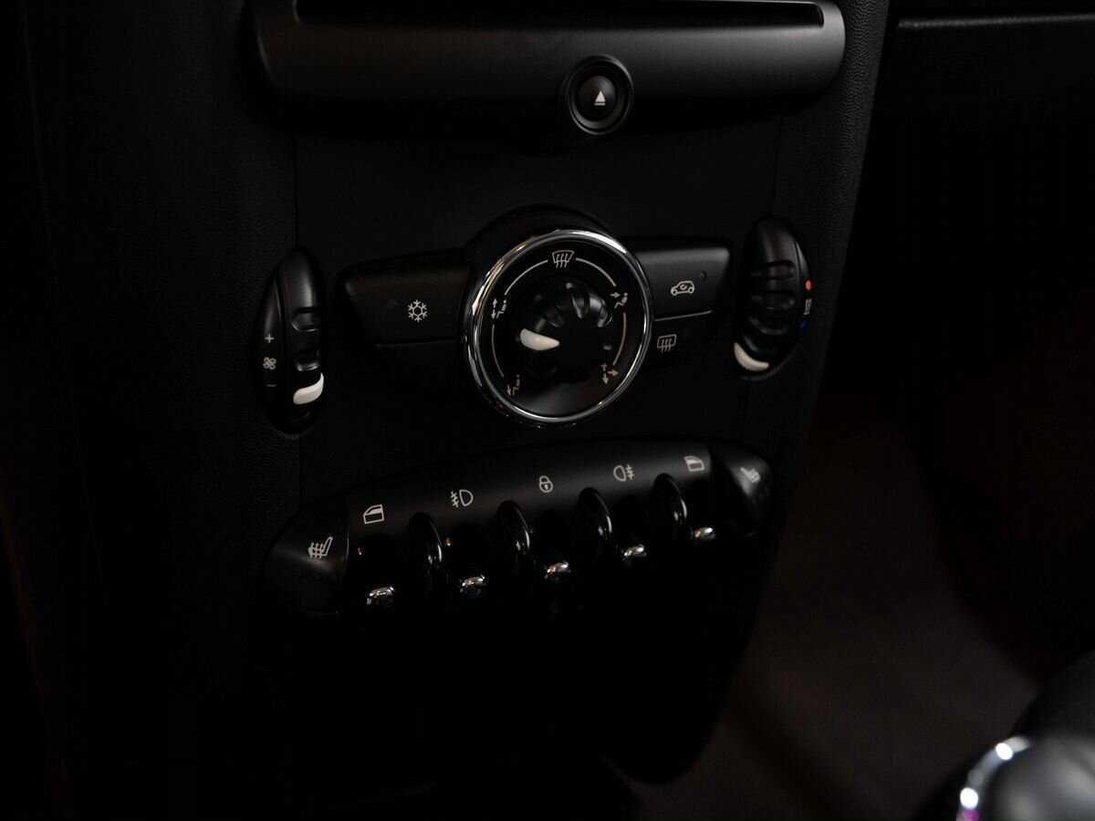 Купить Mini Hatch One, 2011, 210 805 км, фото №16