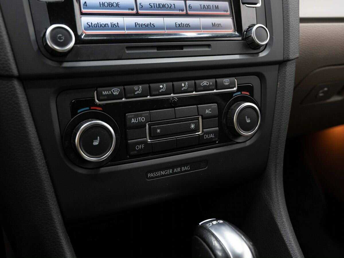 Купить Volkswagen Golf, 2011, 178 885 км, фото №18